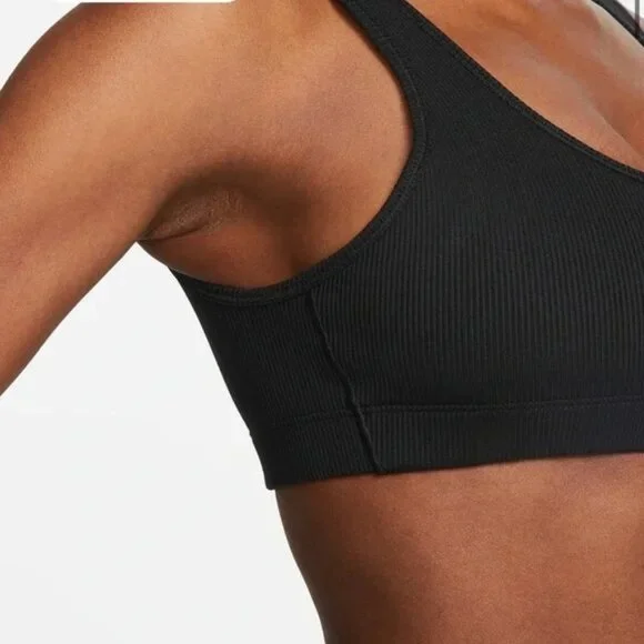 2-Nike NWOT Alate All U Light-Support Lightly Lined RibbedSports Bra Black NWOT - Picture 6 of 7
